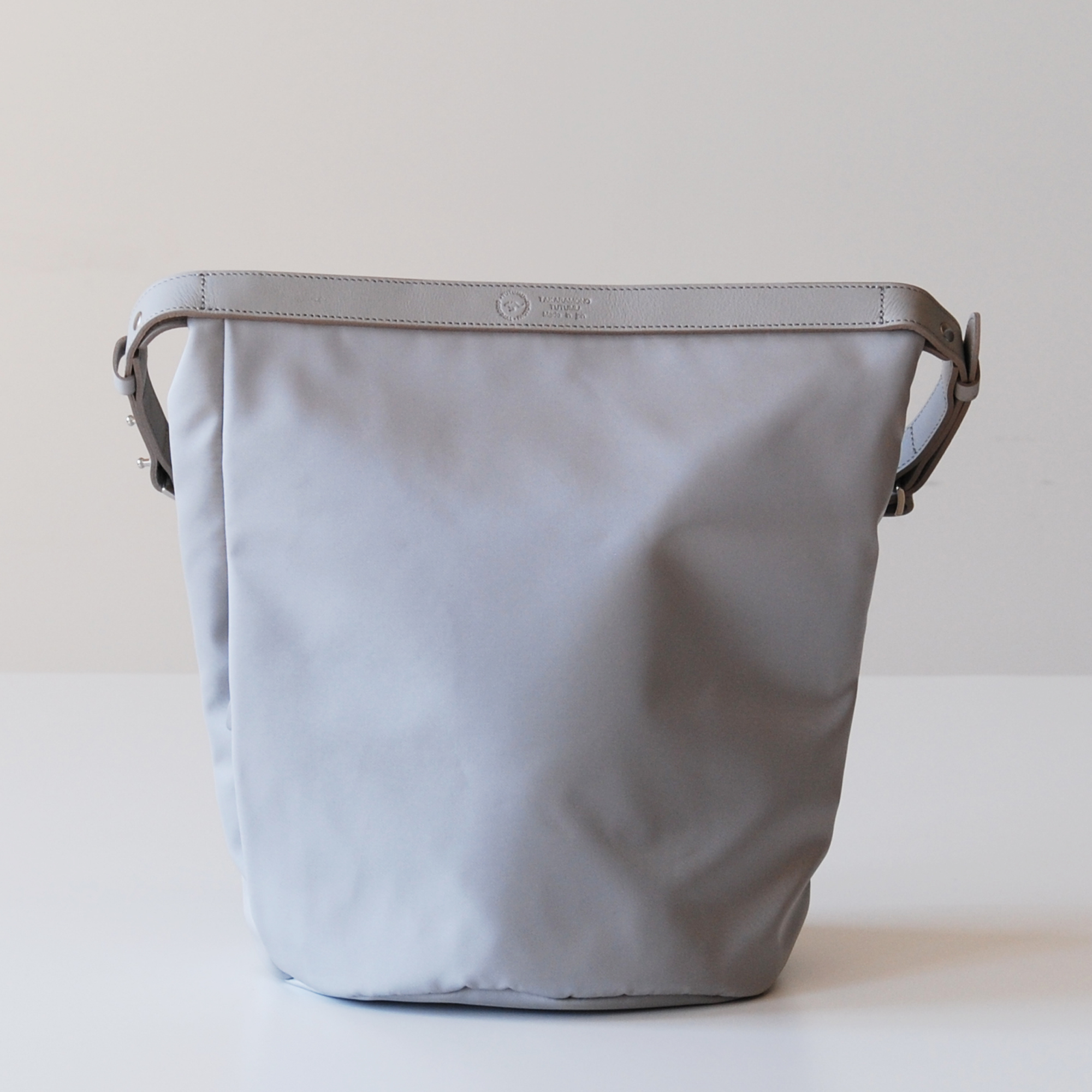colon ( Silver Gray & Black ) | TUTUMU Official